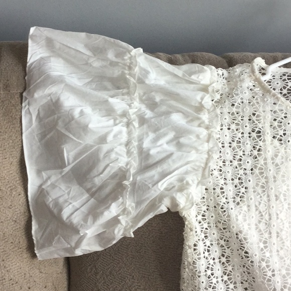 Stella & Dot off white bell sleeve top boho Medium - Picture 4 of 4